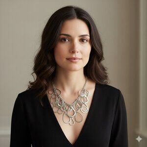 Elegant Silver Teardrop Necklace